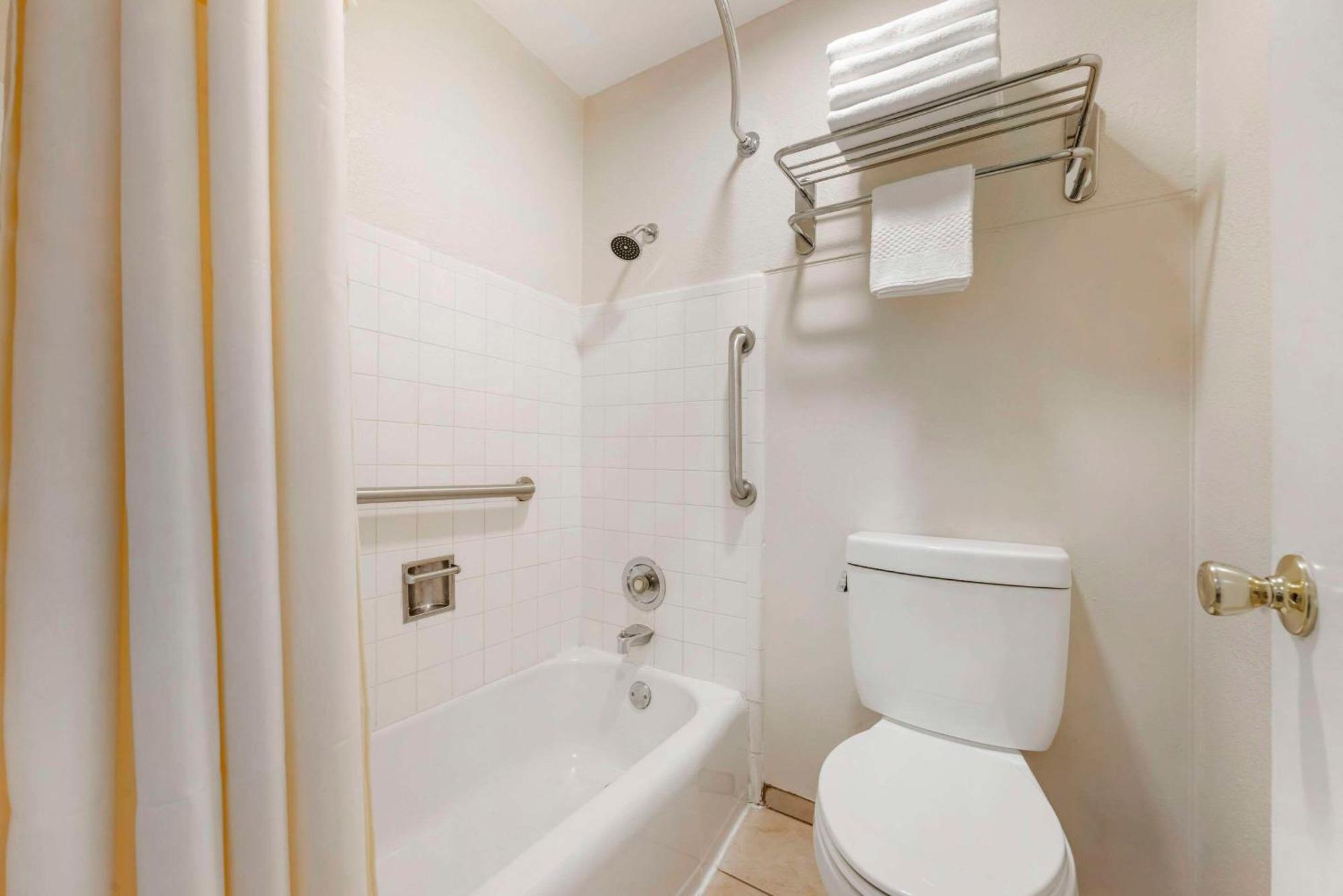 Rodeway Inn Albany Esterno foto