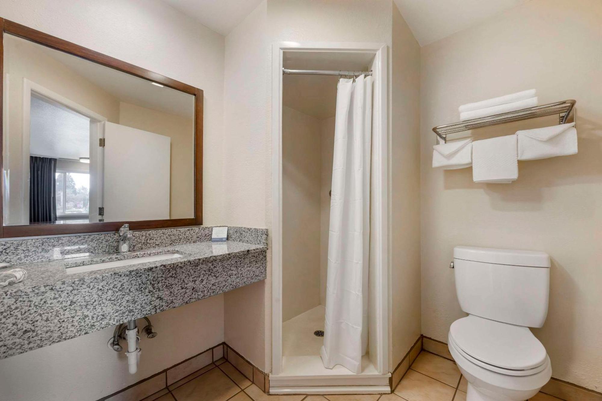 Rodeway Inn Albany Esterno foto
